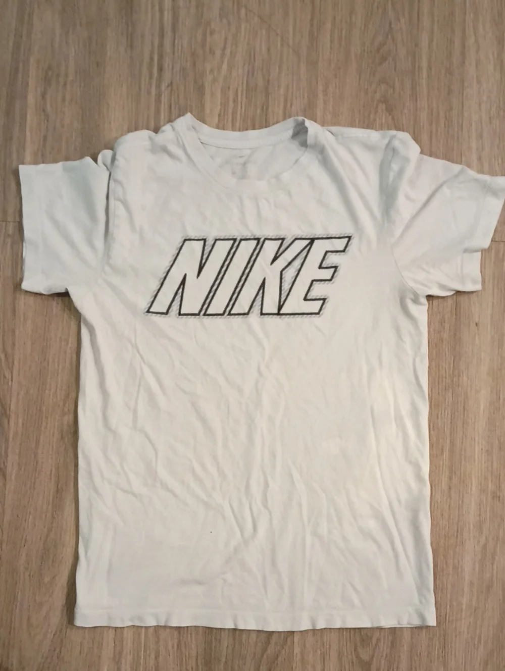 Nike White Short Sleeve Tee with Black Outlined Logo